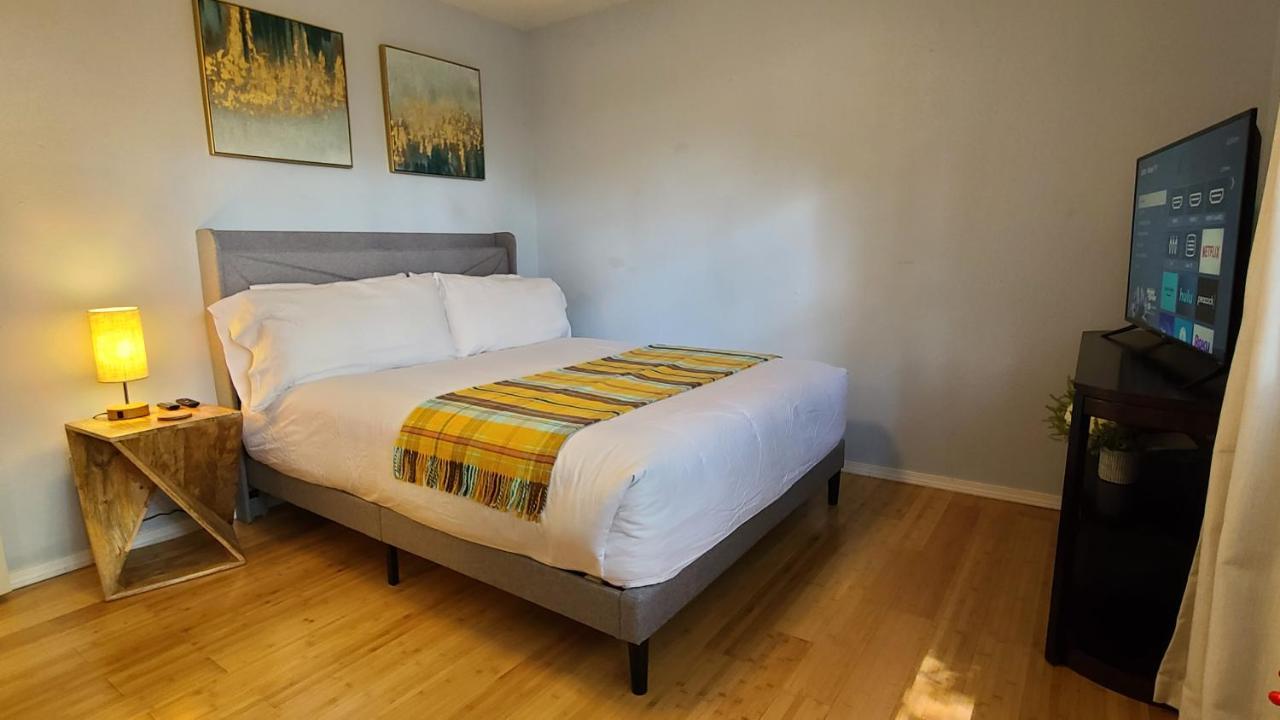 Centrally Located In Rogers And Bentonville! -Private Rooms Eksteriør billede