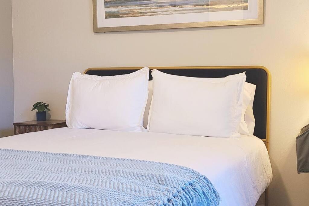 Centrally Located In Rogers And Bentonville! -Private Rooms Eksteriør billede