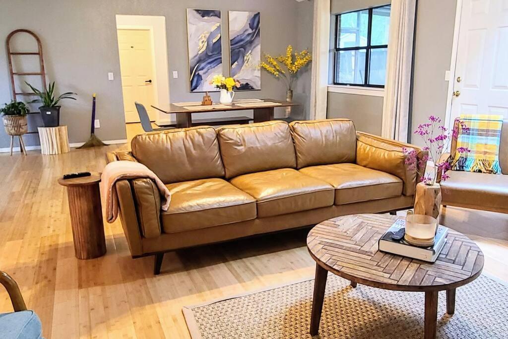 Centrally Located In Rogers And Bentonville! -Private Rooms Eksteriør billede